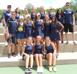 Former Port Huron tennis star teams up with her aunt at local tourney