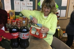 2016-Food-Basket -Drive (11)