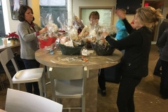 2016-Food-Basket -Drive (6)